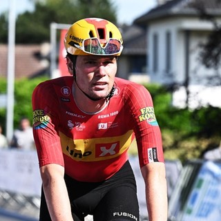 Waerenskjold vince in volata 11^ tappa al Tour, Pogacar resta in giallo