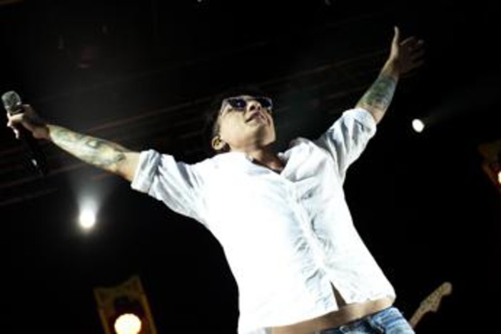 Ultimo, oggi il concerto record a Tor Vergata: dall'arrivo in elicottero ai numeri dello show Ultimo, oggi il concerto record a Tor Vergata: dall'arrivo in elicottero ai numeri dello show