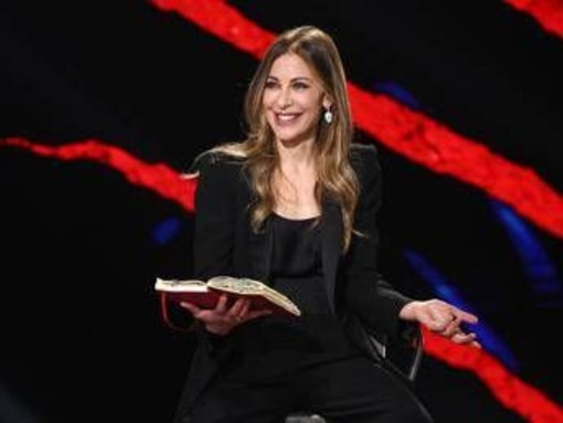 Belve, gli ospiti della puntata di domani: Carlo Conti, Giulia Michelini e Francesco Chiofalo Belve, gli ospiti della puntata di domani: Carlo Conti, Giulia Michelini e Francesco Chiofalo