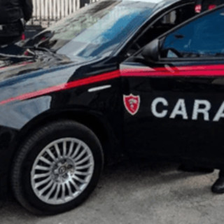 Torino, accoltella al volto giovane compagna: arrestato