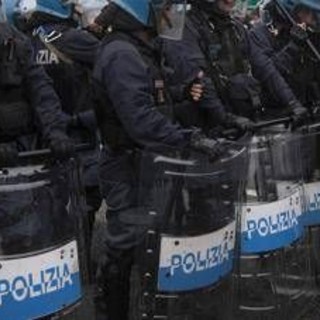 Agenti sotto processo solo su richiesta del ministro, arriva lo 'scudo' di Fratelli d'Italia