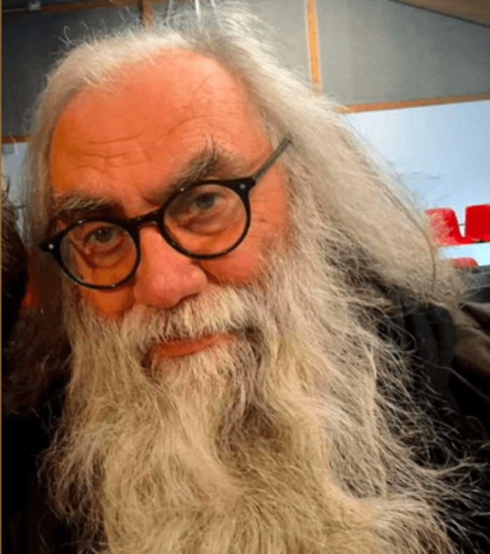 È morto Marco Schiavina, 'Orso' tra gli ideatori di 'Turisti per caso': aveva 71 anni È morto Marco Schiavina, 'Orso' tra gli ideatori di 'Turisti per caso': aveva 71 anni