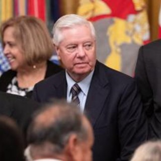 Usa, è morto il senatore repubblicano Lindsey Graham: aveva 71 anni