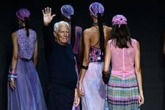 Armani, ecco la divisione dell'eredità: il 100% della società alla Fondazione