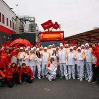 Milano-Cortina: Fiamma Olimpica a Vicenza, Coca-Cola accende percorso sport, musica e condivisione