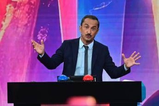 Nicola Savino verso la conduzione di 'Sanremo Giovani' e 'Dopofestival'? I rumors