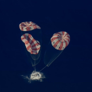 Artemis II, rientro riuscito: così gli astronauti sono tornati sulla Terra dopo il viaggio intorno alla Luna Artemis II, rientro riuscito: così gli astronauti sono tornati sulla Terra dopo il viaggio intorno alla Luna