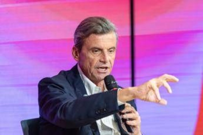 Calenda: "Idee chiare su politica estera, ecco i miei 5 punti" Calenda: "Idee chiare su politica estera, ecco i miei 5 punti"