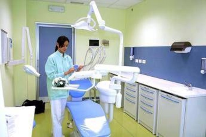 World Smile Day, l'indagine: "Con prevenzione dentale risparmi per 2,3 miliardi l’anno"