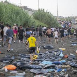 Ceuta, Ue difende Schengen: "Migranti non arriveranno in Spagna" Ceuta, Ue difende Schengen: "Migranti non arriveranno in Spagna"