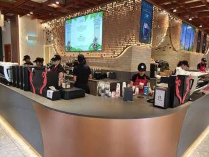 Starbucks-Percassi, 1° anniversario apertura unico Flagship Store in Italia in P.zza S. Silvestro Starbucks-Percassi, 1° anniversario apertura unico Flagship Store in Italia in P.zza S. Silvestro