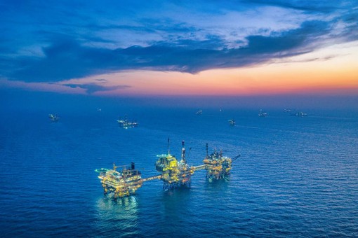 Cina, più grande giacimento offshore registra produzione record petrolio e gas