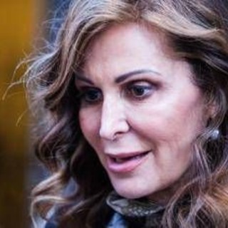 Visibilia, sospeso procedimento Santanchè in attesa della decisione della Consulta