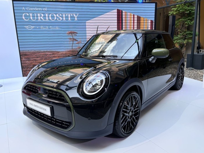 MINI e Paul Smith, creatività diventa esperienza immersiva alla Milano Design Week