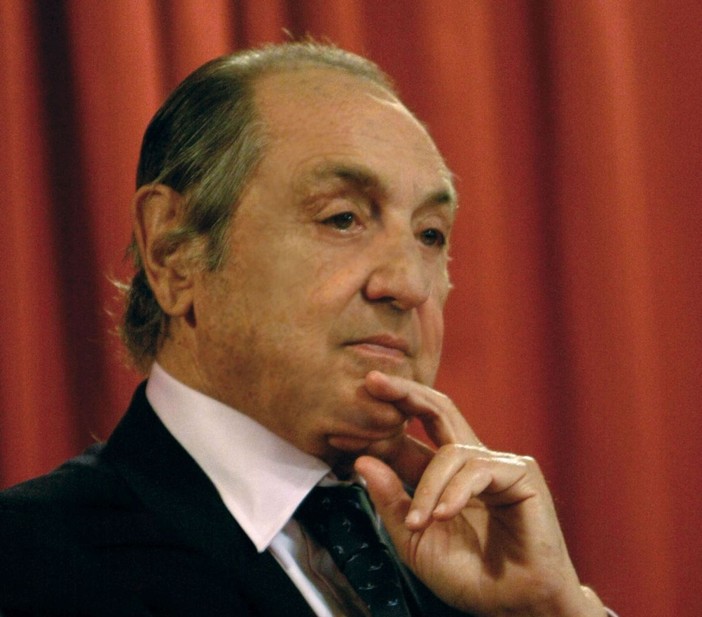 “Orizzonti Condivisi”, a Emmanuele F.M. Emanuele il premio “Ambasciatore di Pace” “Orizzonti Condivisi”, a Emmanuele F.M. Emanuele il premio “Ambasciatore di Pace”