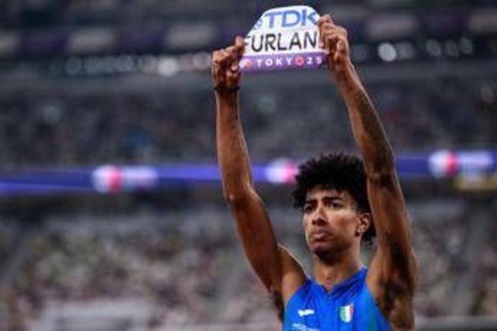 Furlani, oro mondiale e lacrime: "Faccio ciò che amo, grazie Italia" Furlani, oro mondiale e lacrime: "Faccio ciò che amo, grazie Italia"