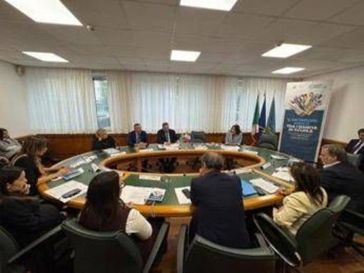 Formazione, alla Regione Lazio torna 'il difensore civico sui banchi di scuola'