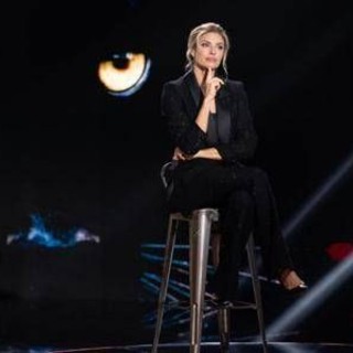 Belve, Martina Colombari commossa: "Scelte dolorose per mio figlio, Billy mi ha salvata"