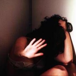 Genova, 27enne denuncia stupro di gruppo