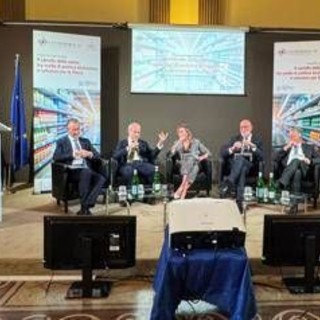 Industria, Valentini (Mimit): "Contesto complesso, servono politiche coraggiose" Industria, Valentini (Mimit): "Contesto complesso, servono politiche coraggiose"