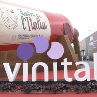 Vinitaly, Lollobrigida “Il vino racconta i nostri territori”