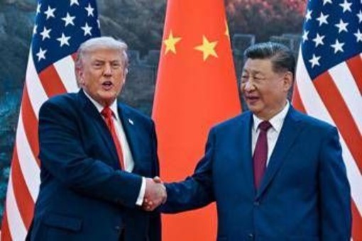Usa-Cina, Xi esorta a essere "partner più che avversari". Trump: "Sei un grande leader" Usa-Cina, Xi esorta a essere "partner più che avversari". Trump: "Sei un grande leader"