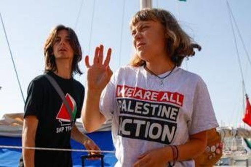 Greta Thunberg lascia il direttivo della Flotilla: "Si parla troppo di noi e poco di Gaza" Greta Thunberg lascia il direttivo della Flotilla: "Si parla troppo di noi e poco di Gaza"