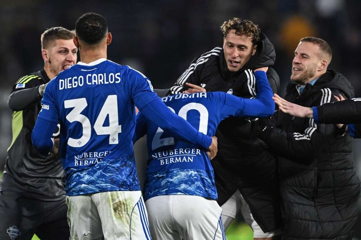 Baturina salva il Como nel recupero, col Bologna finisce 1-1 Baturina salva il Como nel recupero, col Bologna finisce 1-1