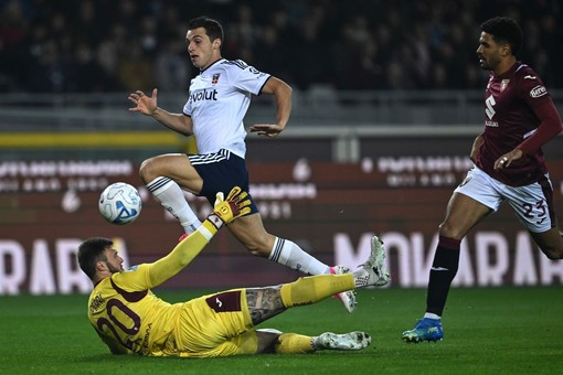 Adams illude il Torino, il Como rimonta e vince 3-1