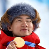 La Cina si sblocca a Milano-Cortina, primi ori con snowboard e freestyle La Cina si sblocca a Milano-Cortina, primi ori con snowboard e freestyle