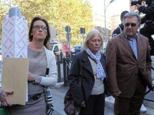 E' morto Giovanni Cucchi, padre di Stefano e Ilaria E' morto Giovanni Cucchi, padre di Stefano e Ilaria