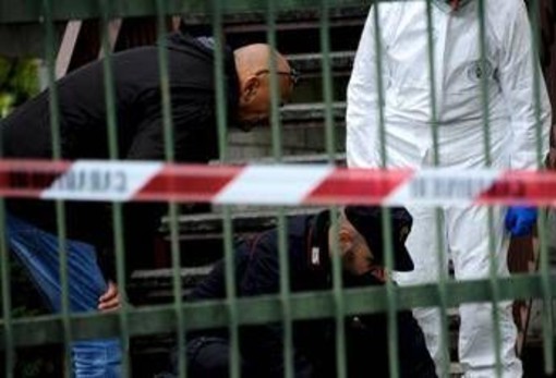 Tragedia a Corleone, madre uccide la figlia disabile e si toglie la vita Tragedia a Corleone, madre uccide la figlia disabile e si toglie la vita