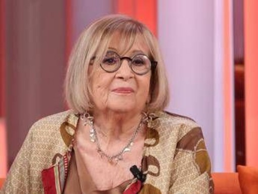 Anna Moroni col tutore a 'La volta buona': "Sono stata molto fortunata" Anna Moroni col tutore a 'La volta buona': "Sono stata molto fortunata"