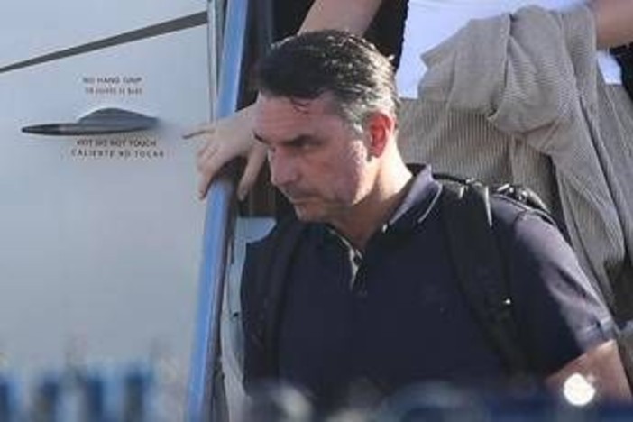 Brasile, Bolsonaro contesta ancora il voto dagli Usa: "Il vero presidente eletto sono io" Brasile, Bolsonaro contesta ancora il voto dagli Usa: "Il vero presidente eletto sono io"