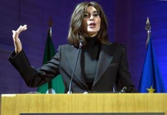 Bernini: "Lingua italiana, filo d'oro che unisce, ecosistema che rappresenta, radici per il futuro"