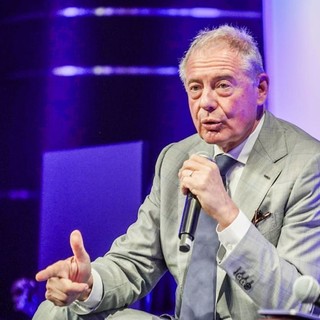 Urso “Prioritario costruire un vero mercato unico Ue dell’Energia”
