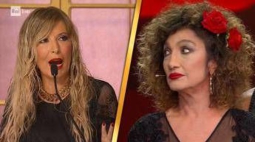 Ballando con le stelle, lo 'schiaffo' di Lucarelli e Marcella Bella risponde Ballando con le stelle, lo 'schiaffo' di Lucarelli e Marcella Bella risponde