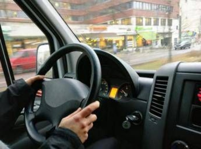 Patenti, è boom stranieri: in 10 anni +40%