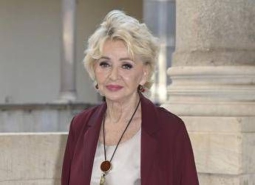 Morte Enrica Bonaccorti, Bassetti: "Lei come mia madre portata via da tumore bastardo" Morte Enrica Bonaccorti, Bassetti: "Lei come mia madre portata via da tumore bastardo"