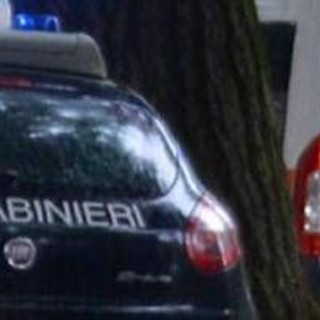 Napoli, aggredisce compagno di scuola con un martello: arrestato Napoli, aggredisce compagno di scuola con un martello: arrestato