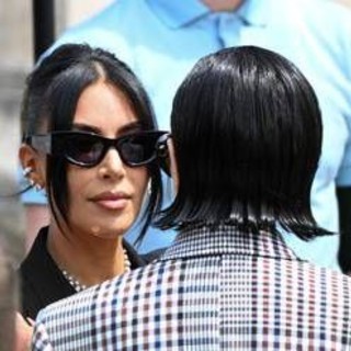 Kim Kardashian riceverà un euro di risarcimento per la rapina subita nel 2016: "Non cerco soldi" Kim Kardashian riceverà un euro di risarcimento per la rapina subita nel 2016: "Non cerco soldi"
