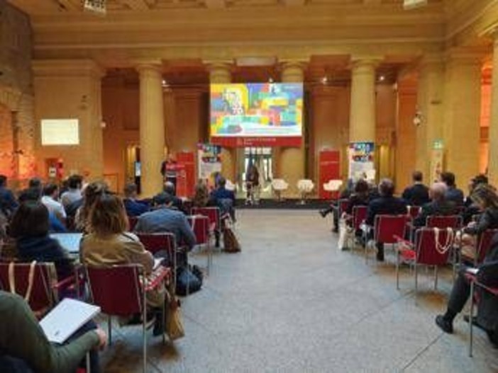 Migranti, Piantedosi: " Flussi sono sfida delicata ma anche opportunità"