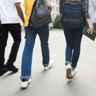 Dress code a scuola, le nuove regole: cosa non indossare in classe Dress code a scuola, le nuove regole: cosa non indossare in classe