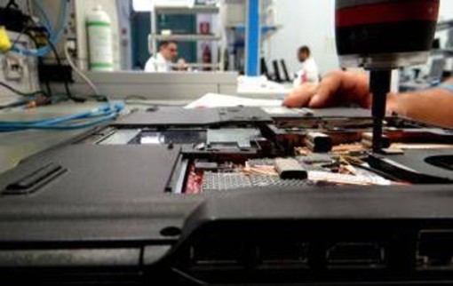 Riparare invece di sostituire: il nuovo valore della tecnologia