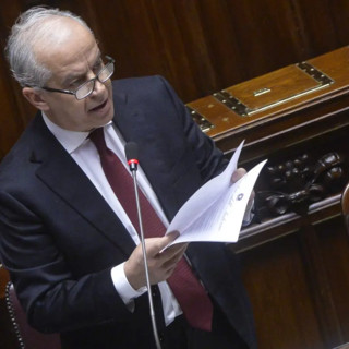 Piantedosi “Grave sottovalutare appelli alla rivolta sociale”