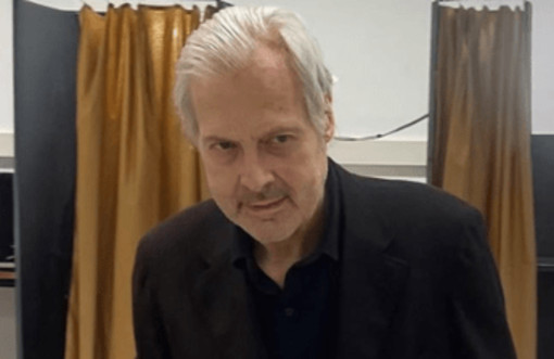 Vittorio Sgarbi e la lotta contro la depressione: "Non avevo più voglia di vivere, pesavo 59 chili"