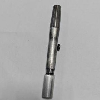 Con una penna-pistola in valigia, fermato in aeroporto Orio al Serio Con una penna-pistola in valigia, fermato in aeroporto Orio al Serio