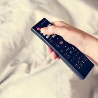 Ascolti tv, in prime time è testa a testa Rai1-Canale 5