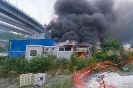Guerriglia No Tav in Valsusa: circa 450 identificati, oltre 120 feriti tra forze dell'ordine Guerriglia No Tav in Valsusa: circa 450 identificati, oltre 120 feriti tra forze dell'ordine