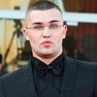 Napoli, aggressione in ospedale: bloccato l'attore Tkachuk, 'Pino o pazzo' di Mare Fuori Napoli, aggressione in ospedale: bloccato l'attore Tkachuk, 'Pino o pazzo' di Mare Fuori